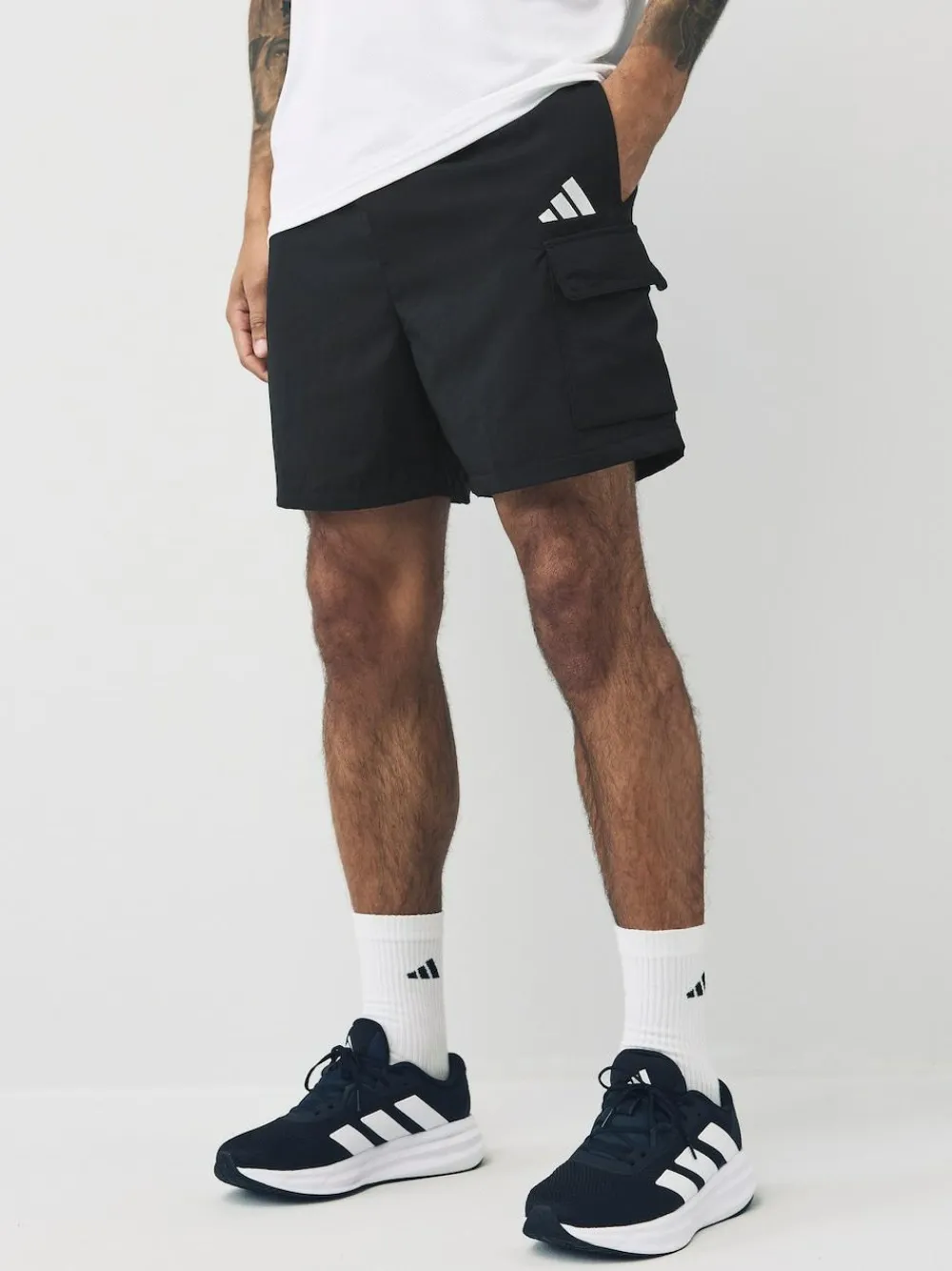 adidas Small Essentials Logo Cargo Chelsea Shorts^ Shorts