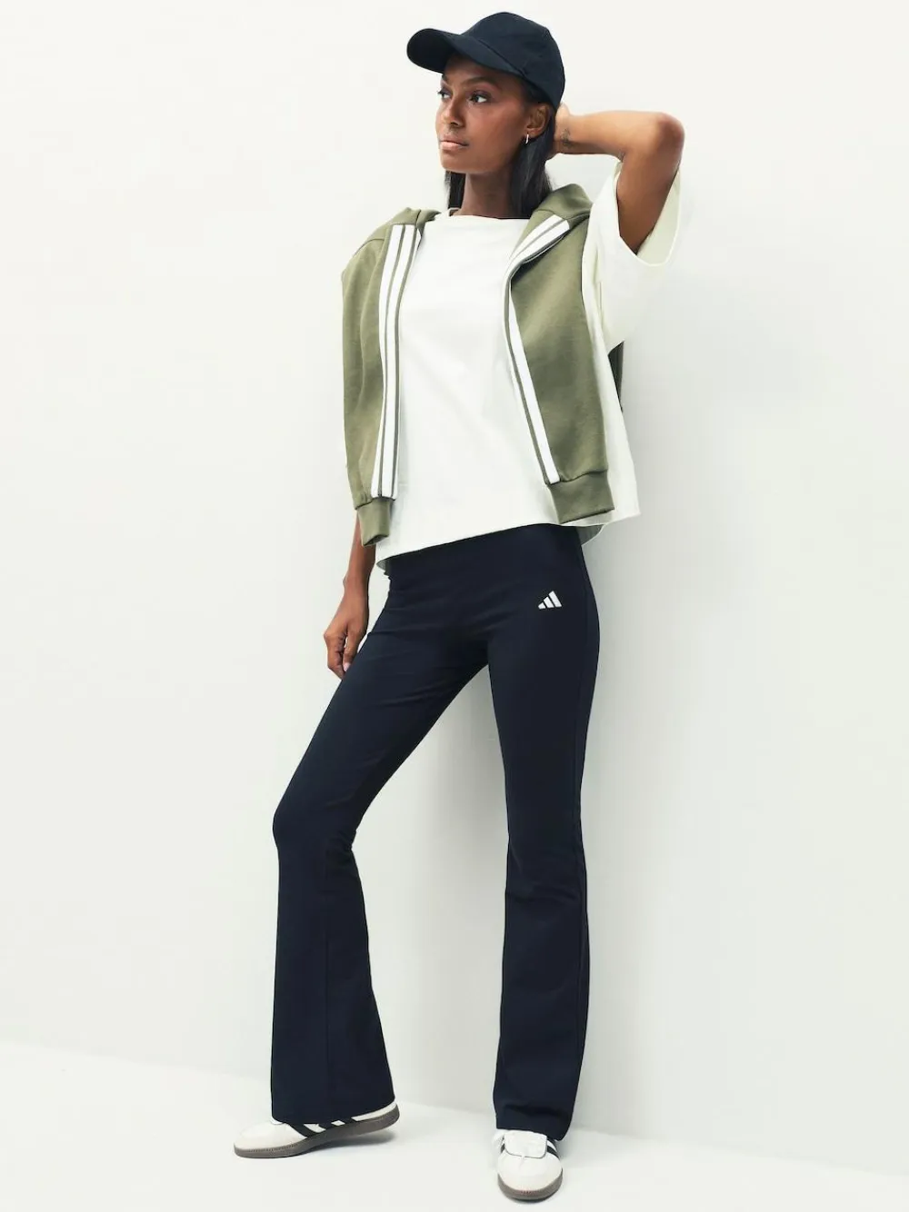 adidas Black Small Logo Flare Leggings^Women Sportswear|Leggings & Sweatpants
