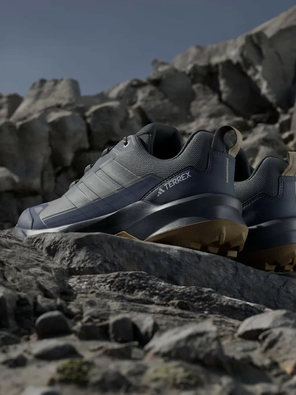 adidas Terrex adidas Terrex Skychaser AX5 GORE-TEX Hiking Trainers^ Sneakers