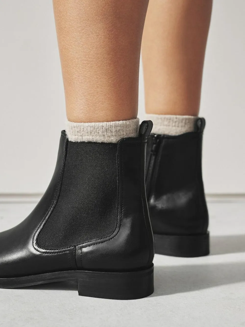 Sale Next Black Leather Standard/Wide Fit Forever Comfort® Chelsea Ankle Boots