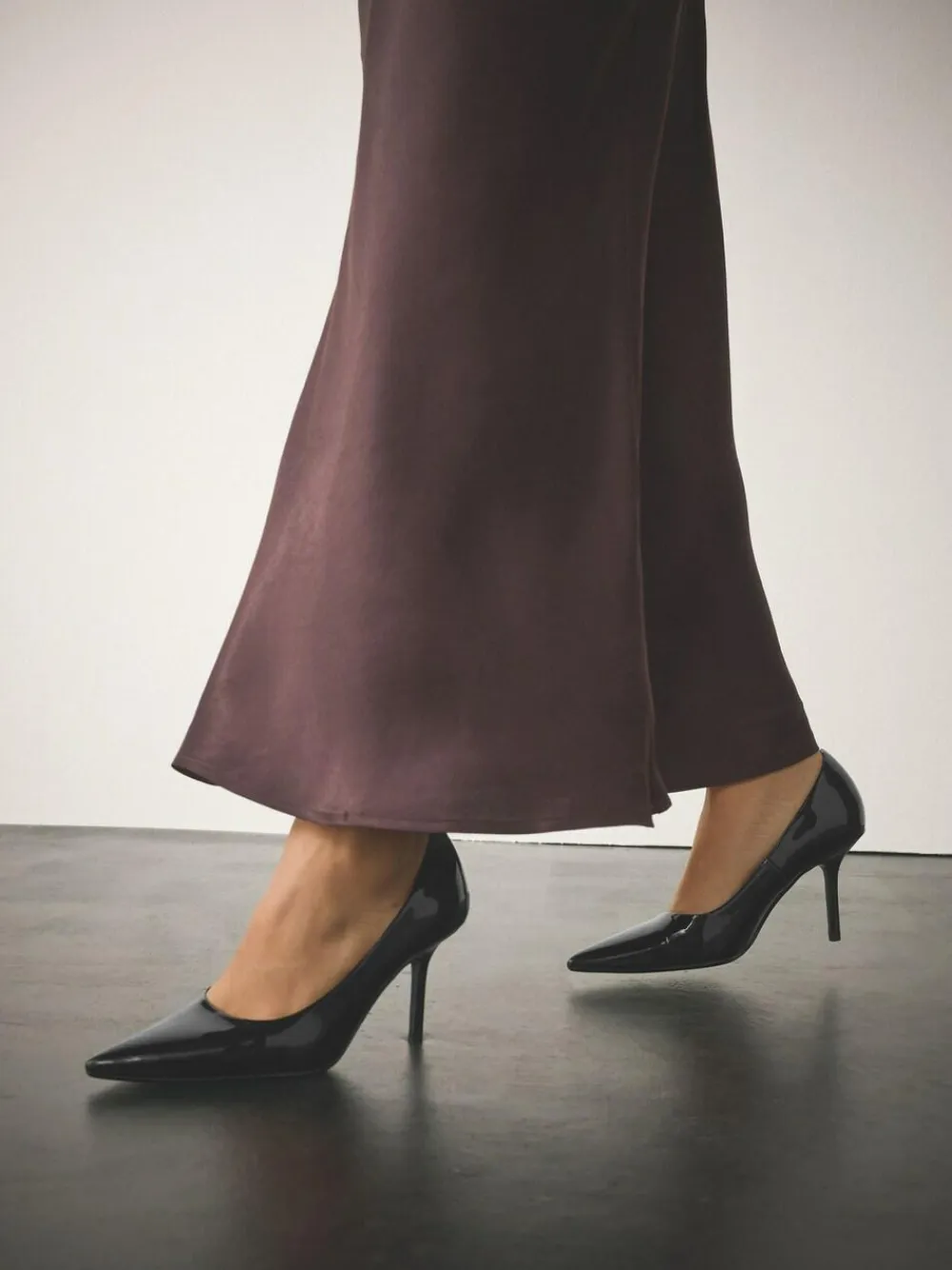 Clearance Next Standard/Wide Fit Forever Comfort® Point Toe Court Heels Black Patent