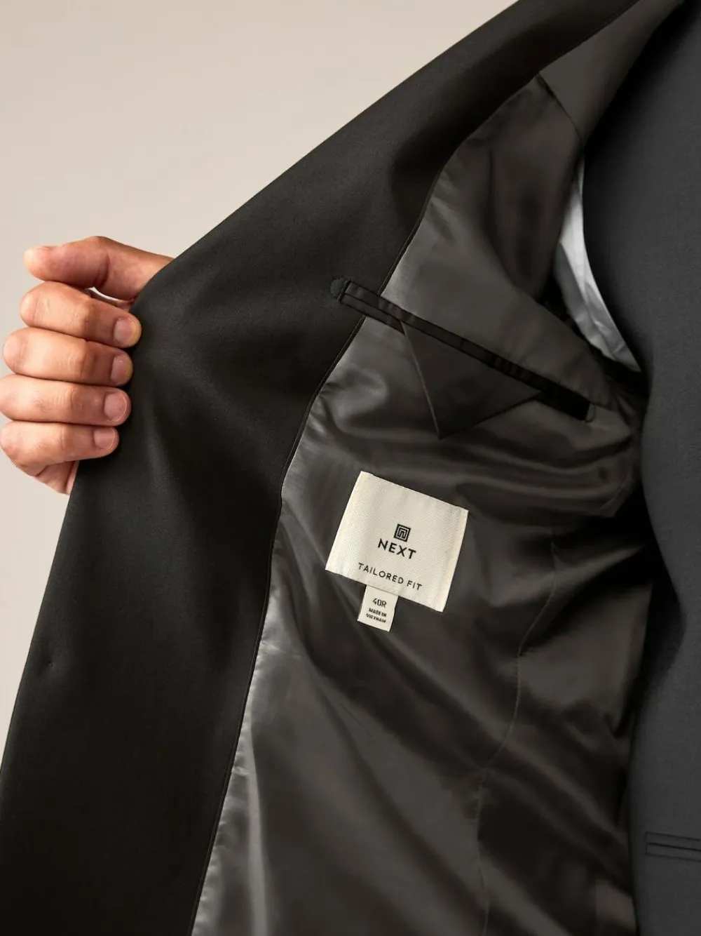 Next Black Tailored Fit Tailored Fit Wool Blend Motionflex Suit Jacket^ Black Suits