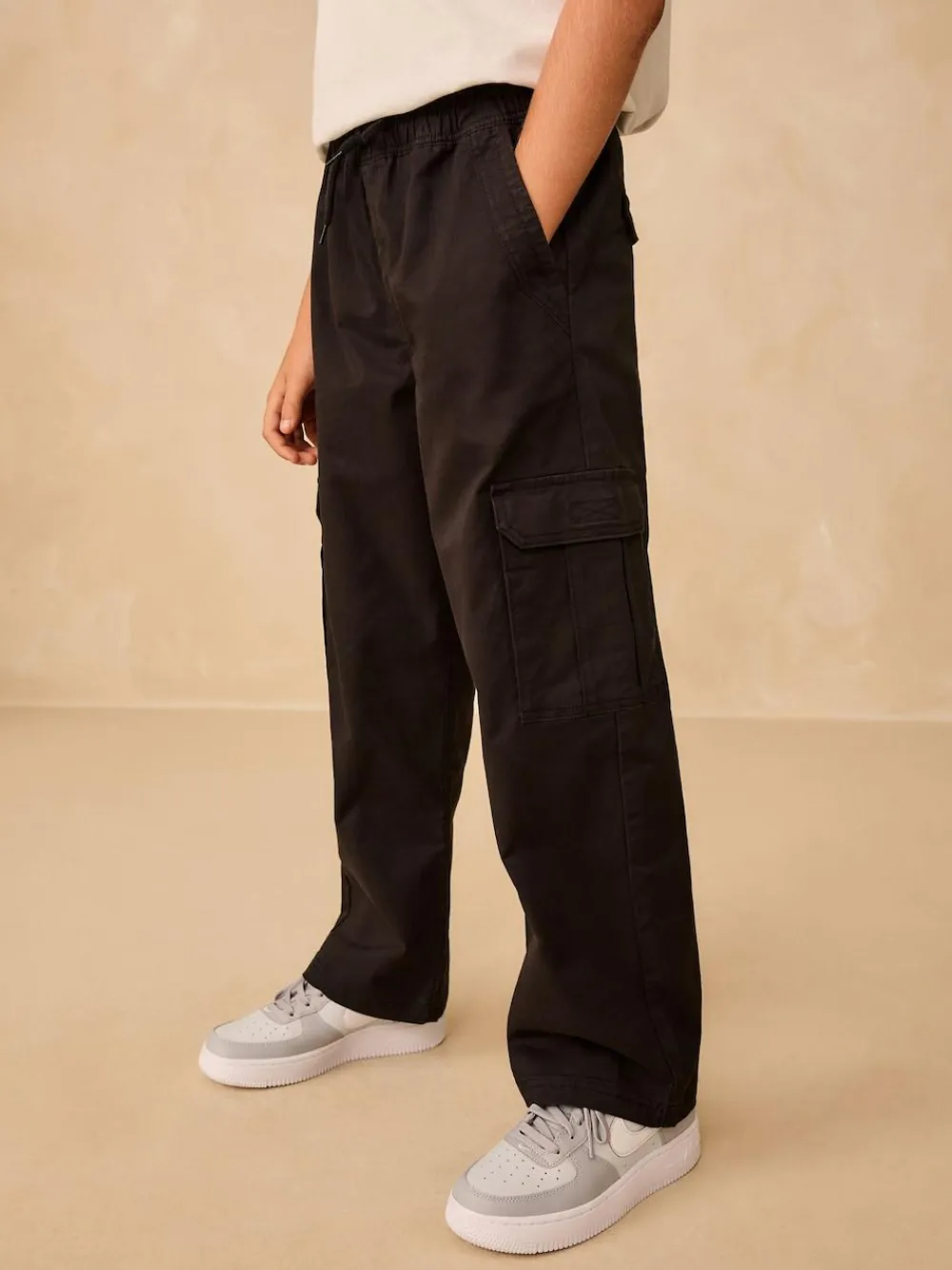 Outlet Next Wide Fit Woven Cargo Trousers (3-16yrs) Black