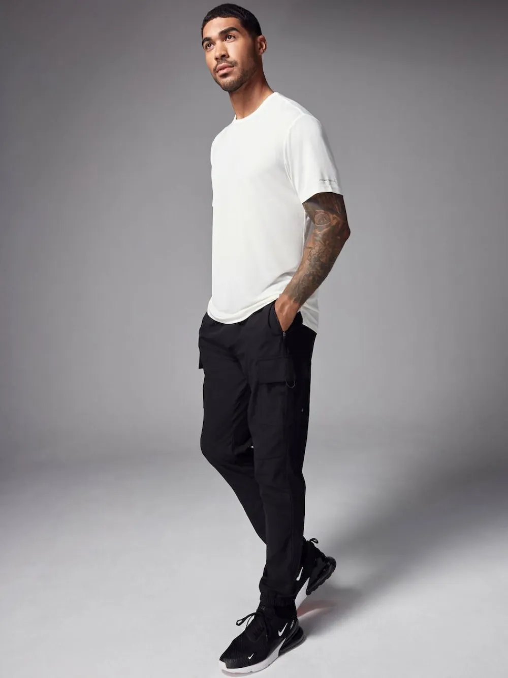 Next Black Woven Active Cargo Joggers^ Joggers|Joggers
