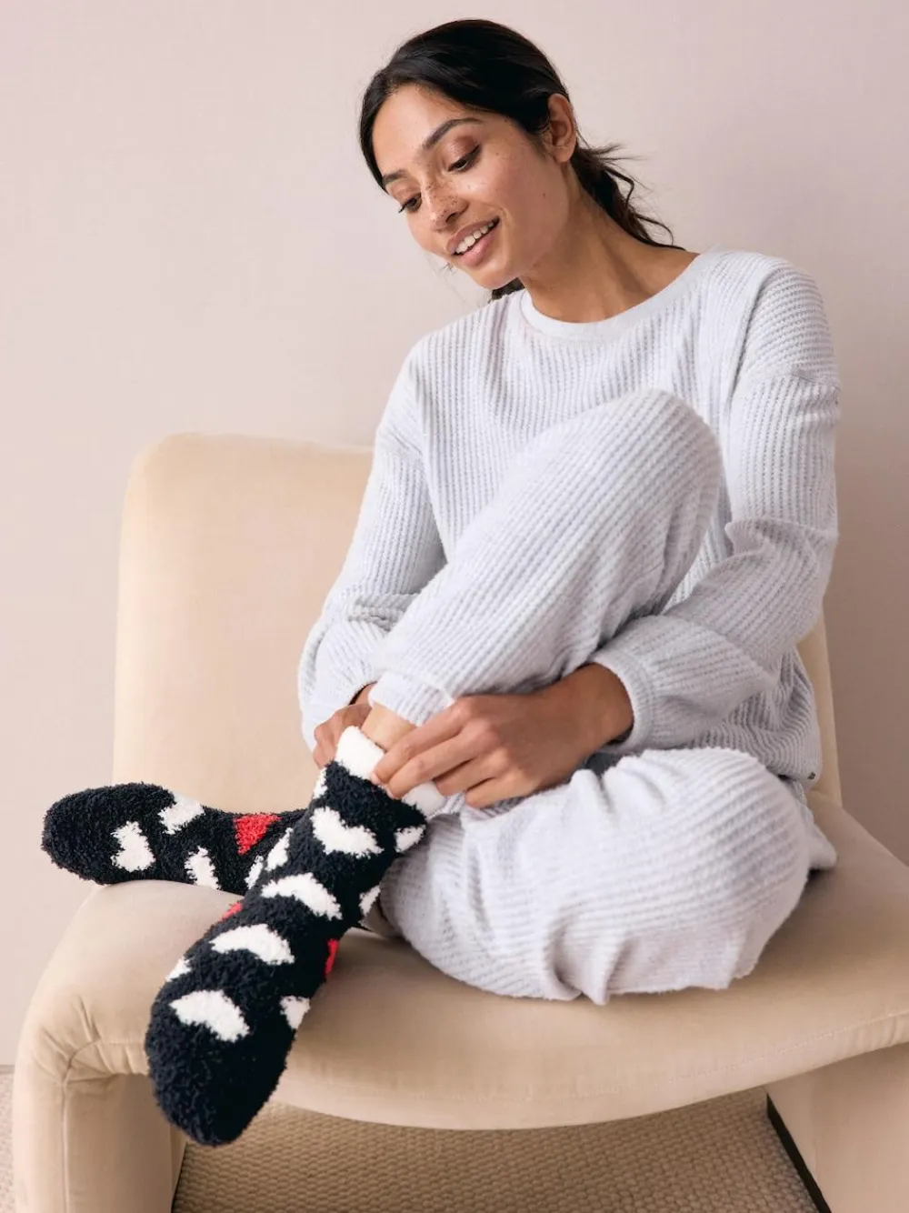 Best Next Cosy Ankle Socks 4 Pack Black/White Red Hearts
