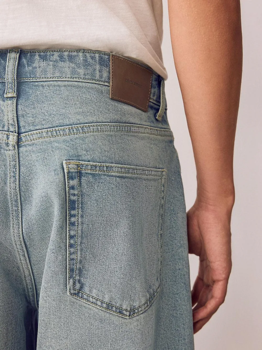 Outlet Next Barrel Fit Vintage Wash Denim Jeans Blue Light Tint