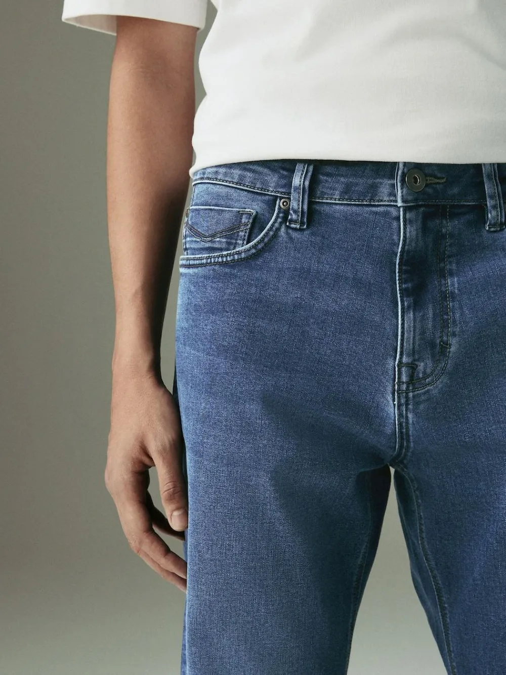 Next Blue Mid Straight Fit Motionflex Jeans^ Jeans|Jeans