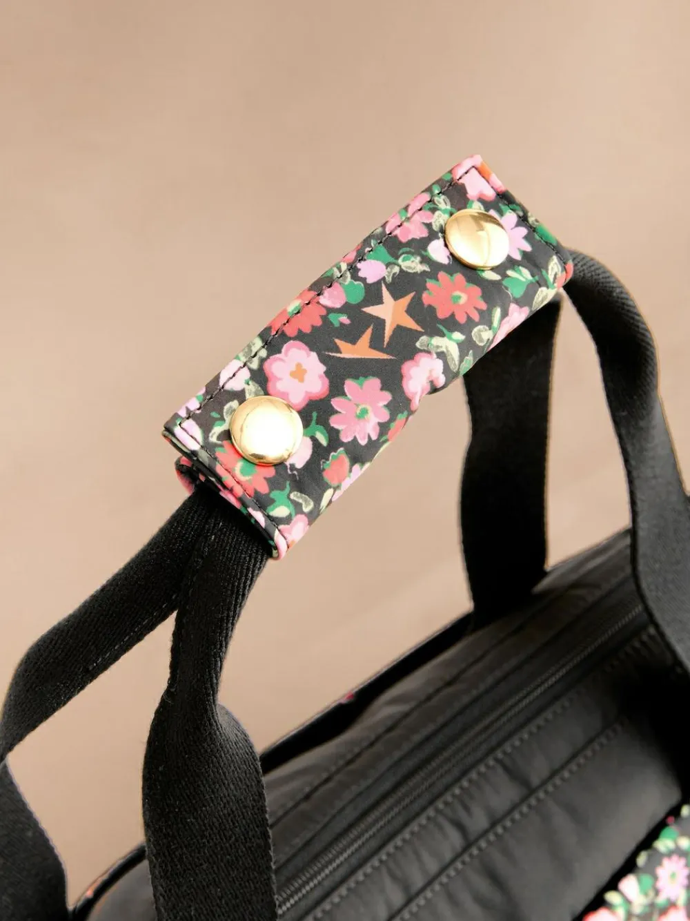 Outlet Cath Kidston Black Folding Star Ditsy Padded Tech Case Bag