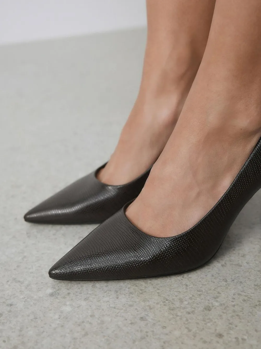 Next Standard/Wide Fit Forever Comfort® Point Toe Court Heels^Women Heels