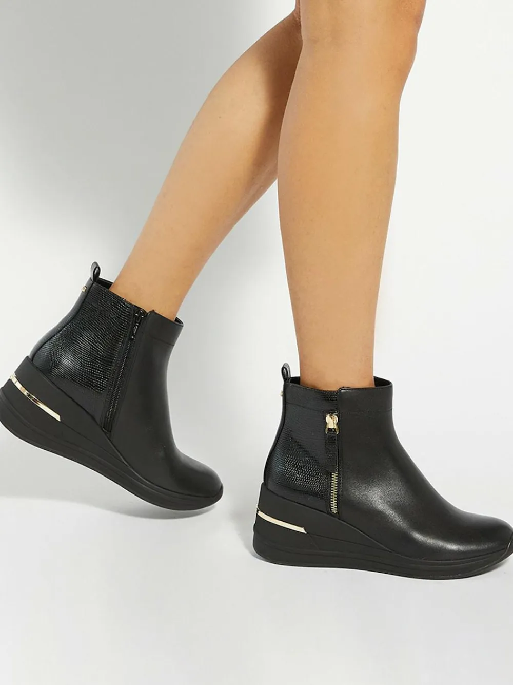 Dune London Black Everyone Side Zip Wedge Sport Trainers^Women Sneakers