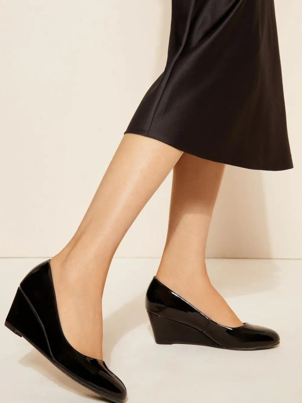 Friends Like These Wide Fit Mid Wedge Round Toe Court Shoes^Women Wide Fit & Extra Wide Fit|Heels