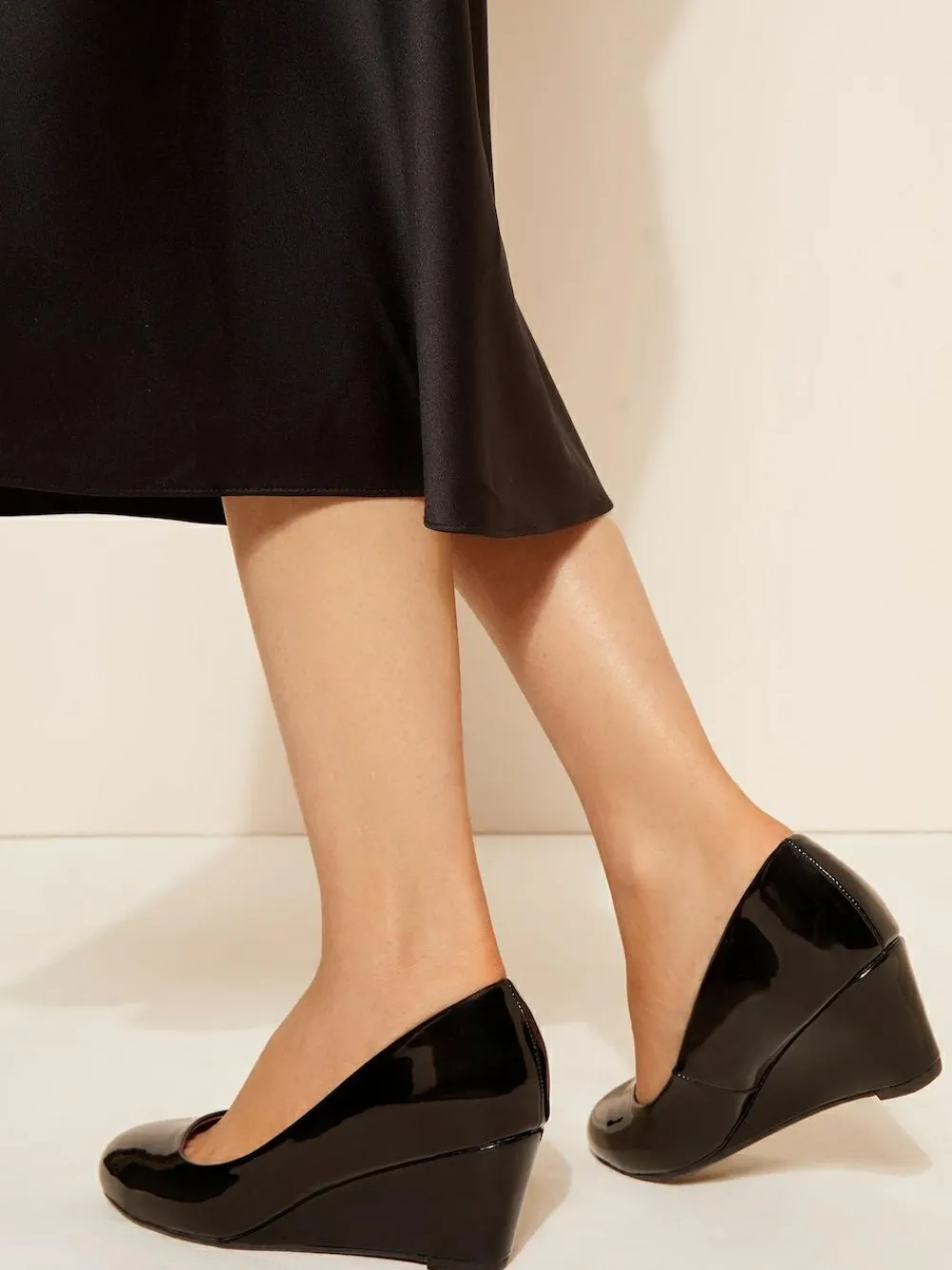 Friends Like These Wide Fit Mid Wedge Round Toe Court Shoes^Women Wide Fit & Extra Wide Fit|Heels