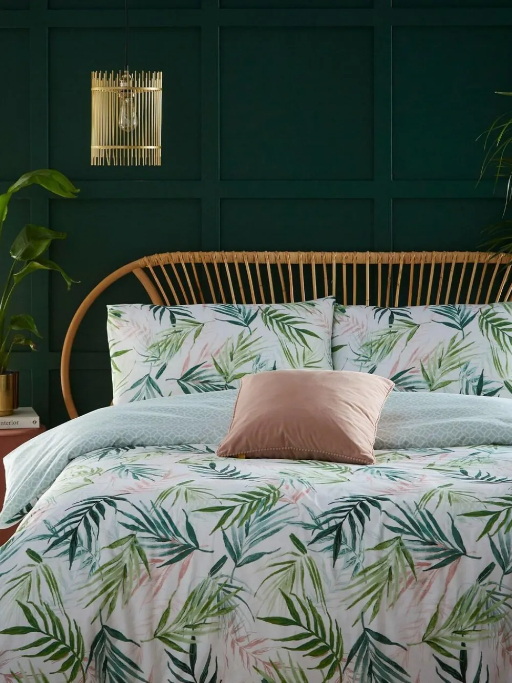 Discount Furn Green Bali Palm Reversible Botanical Duvet Cover and Pillowcase Set