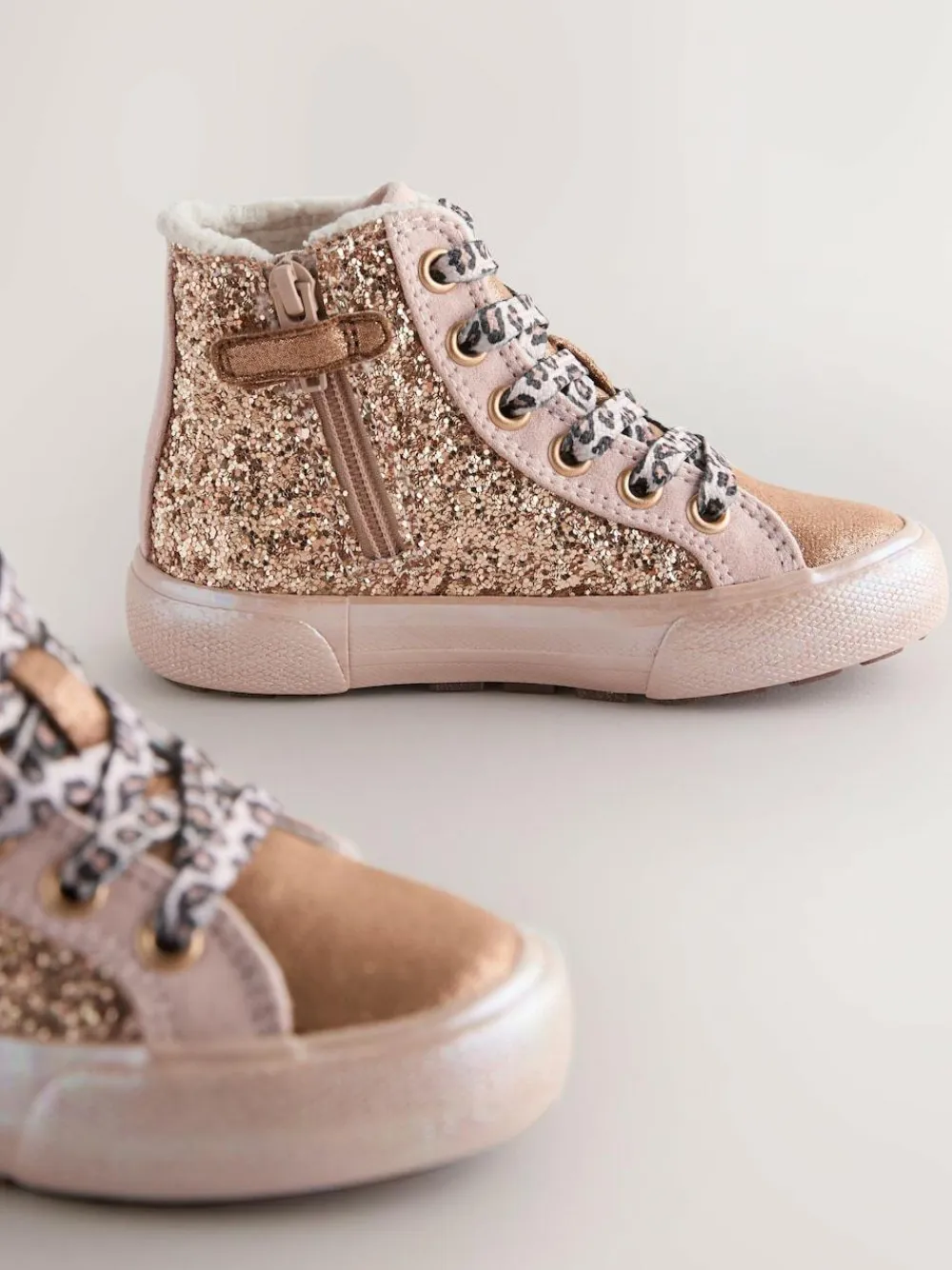 Hot Next Standard Fit (F) Star High Top Trainers Gold