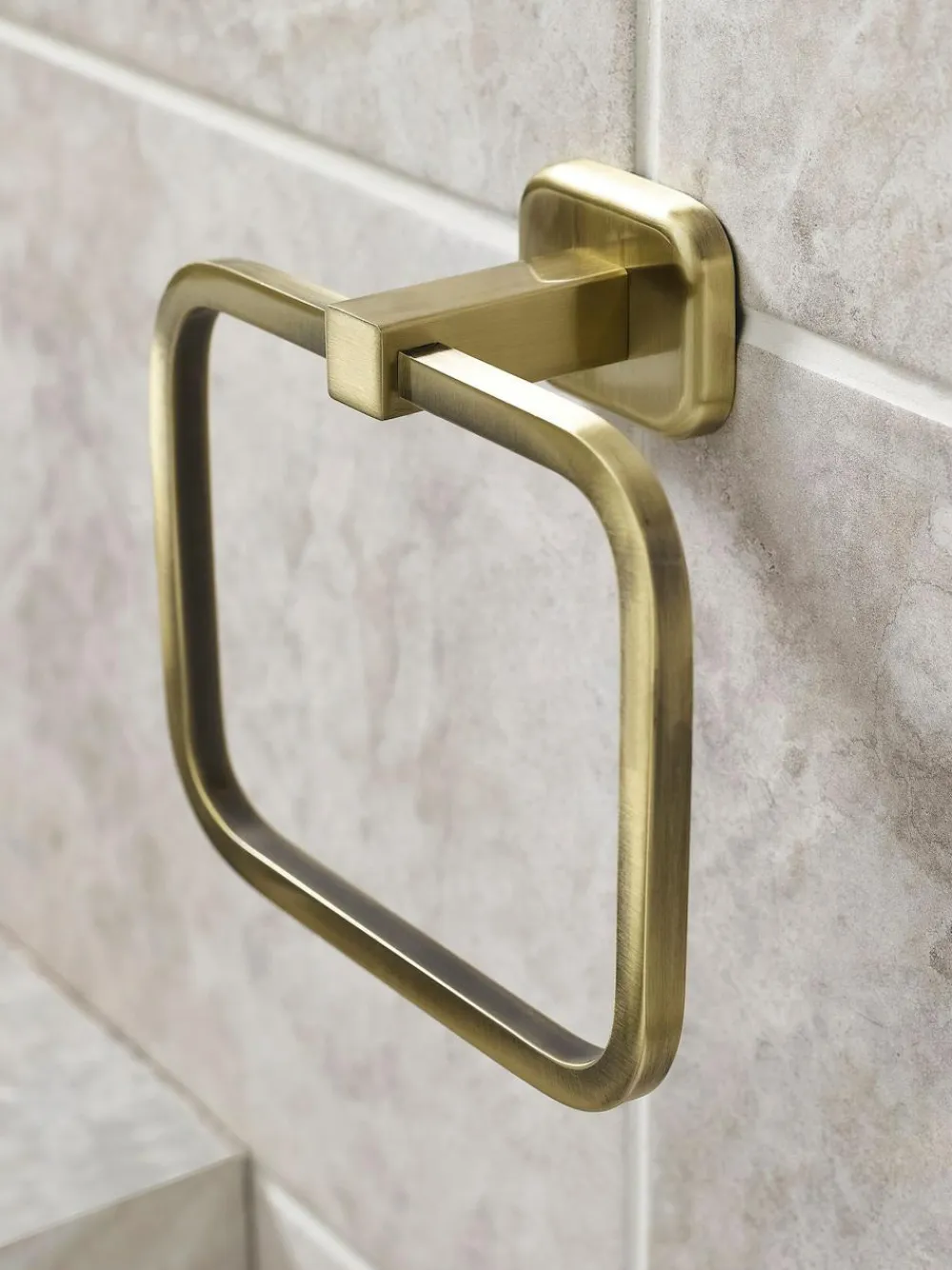 Next Garda Ring^ Bathroom Accessories