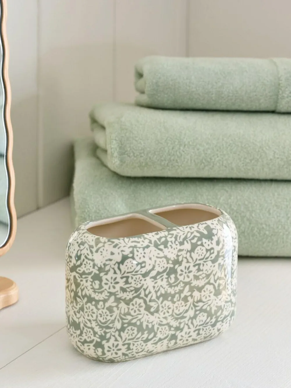 Online Next Green Sage Floral Print Tidy Toothbrush