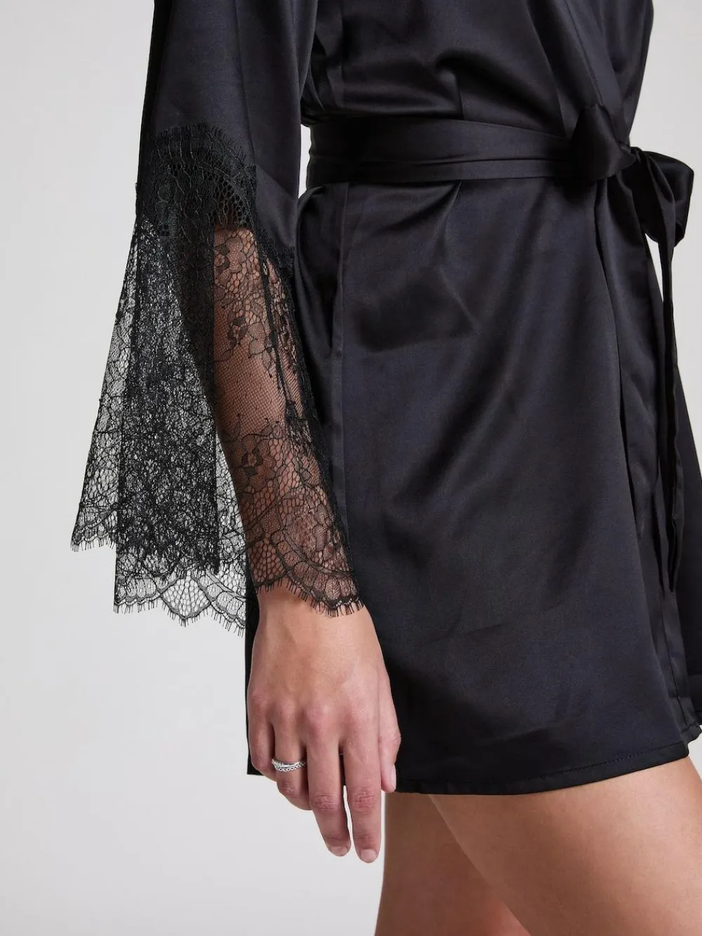 Clearance Hunkemoller Satin Kimono Black Robe