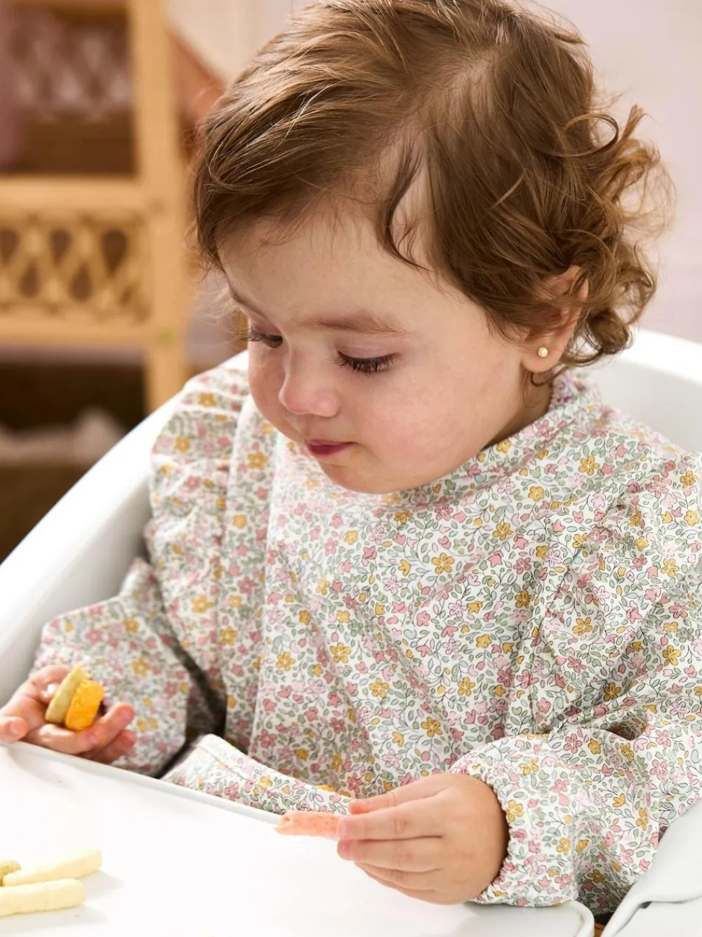 Jojo Maman Bébé Ditsy Floral Frill Sleeved Bib^ Bibs