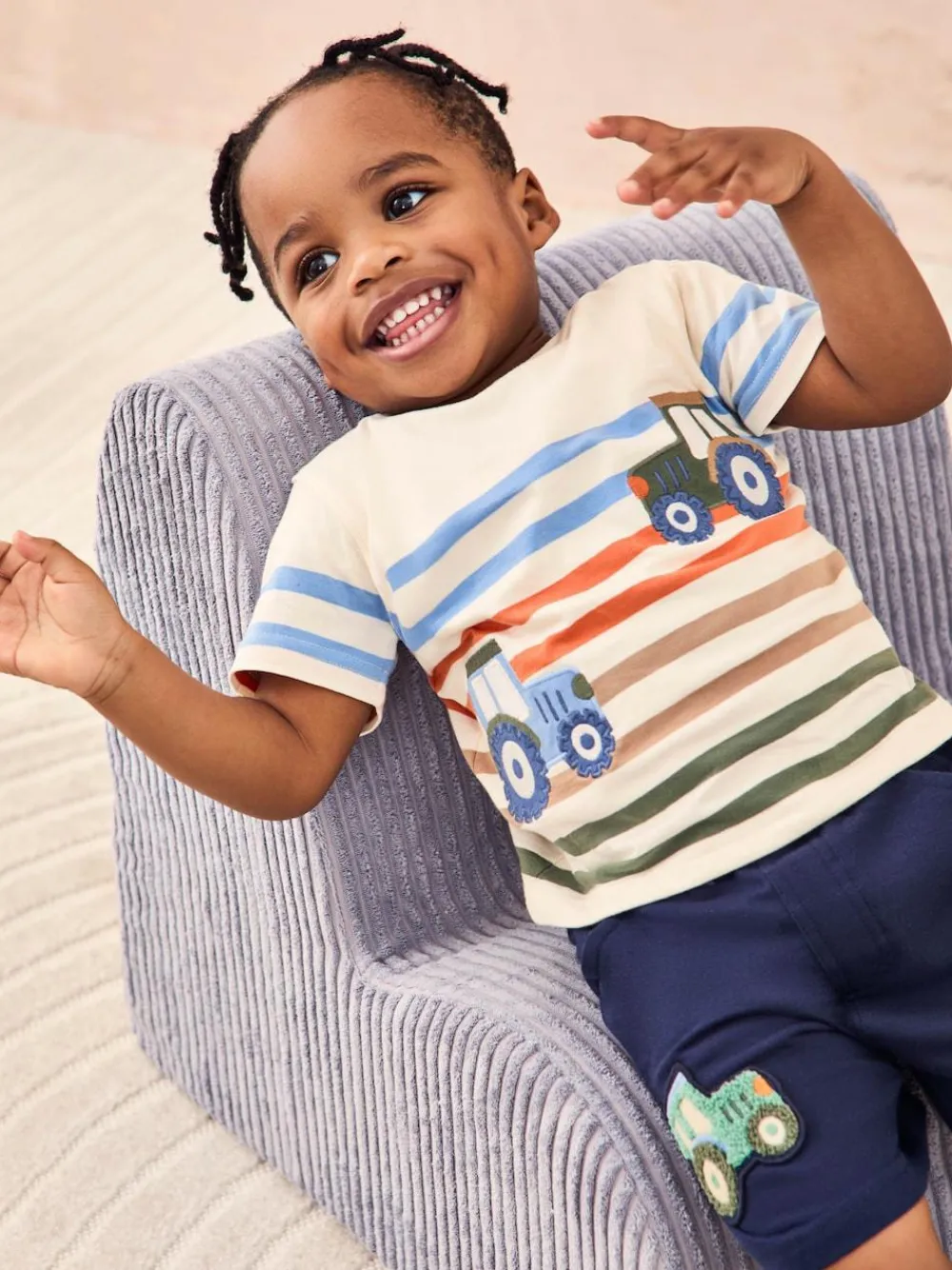 New Jojo Maman Bébé Navy Blue Appliqué Shorts