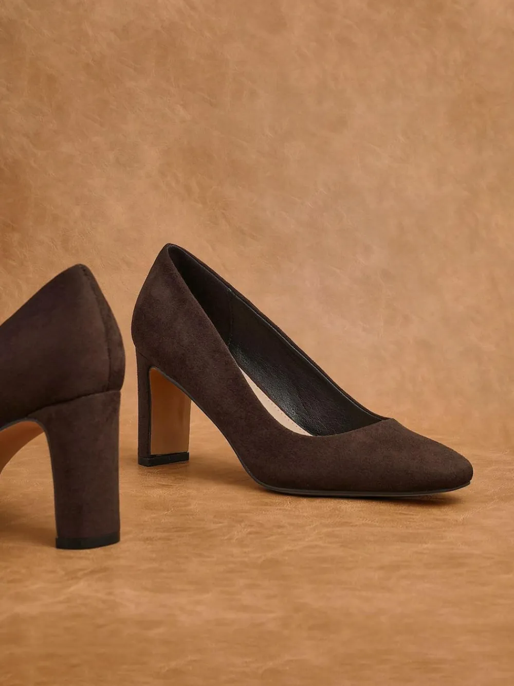 Sale Linzi Agenda Block Heel Courts Brown
