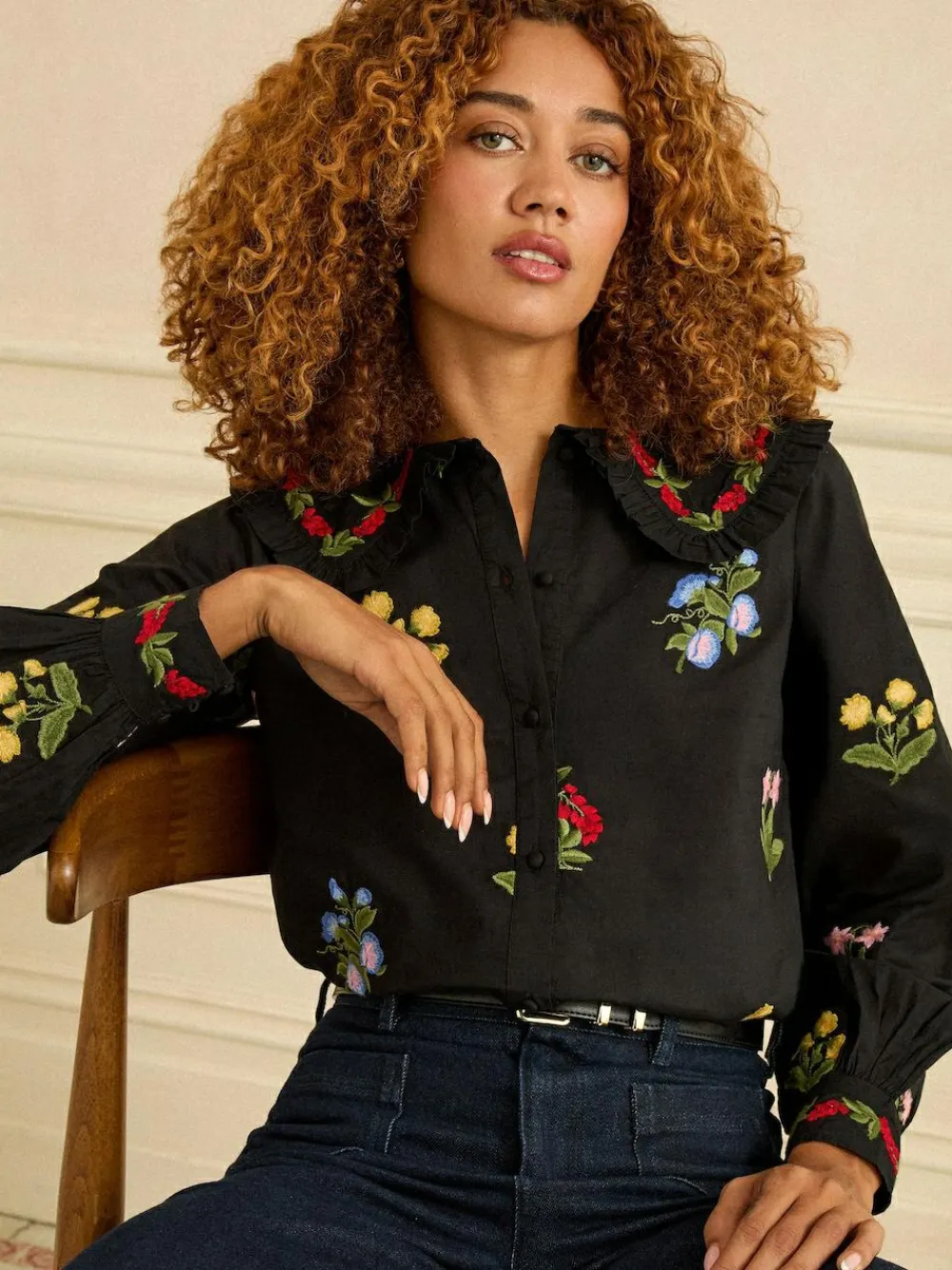 Love & Roses Black Petite Floral Embroidered Collar Blouse