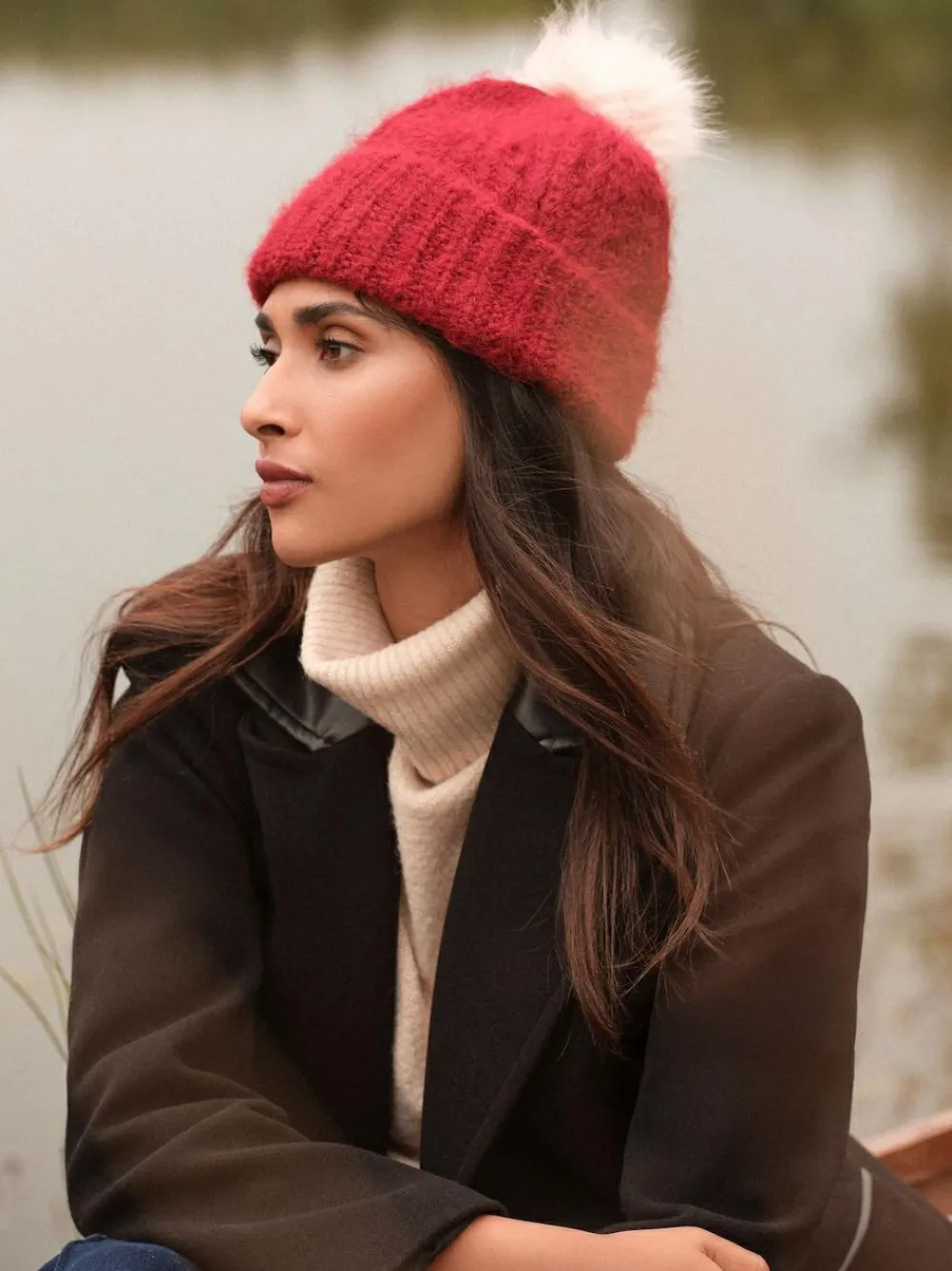 Love & Roses Red and Pink Constrast Cosy Pom Hat^Women Hats, Gloves & Scarves|Hats, Gloves & Scarves