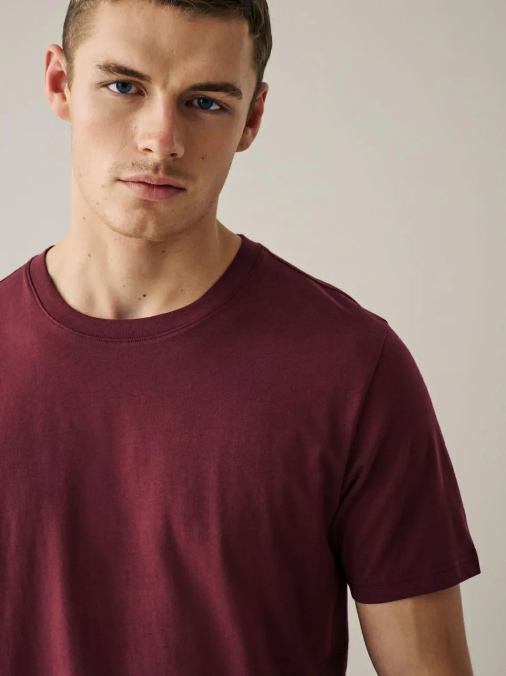 Next Navy/ Teal/ White/ Black/ Green/ Burgundy Regular Fit Essential Cotton T-Shirts 6 Pack^ Nightwear|Tops & T-Shirts