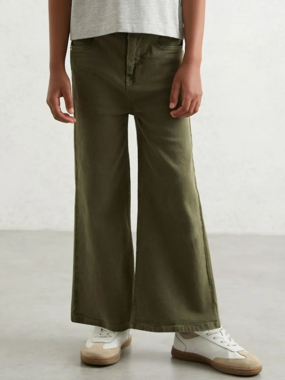 Outlet Reiss Khaki Clea 13-14 yrs Straight-Leg Mid-Rise Jeans