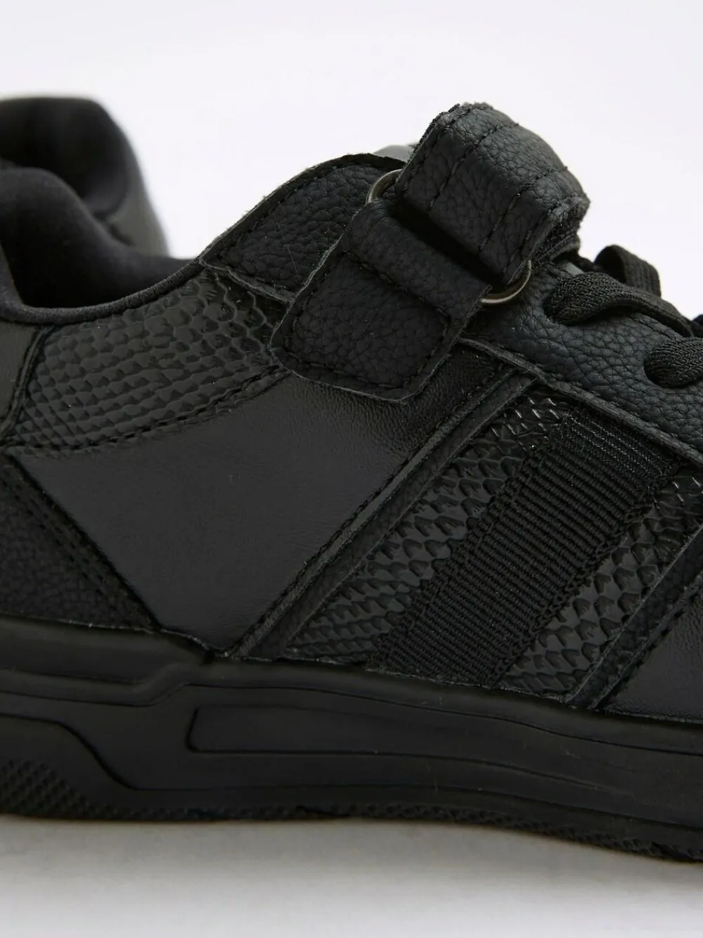 Discount River Island Black Faux Leather Lion Head Trainers