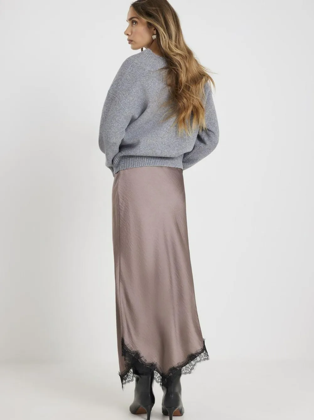 River Island Grey Satin Skirt With Lace^Women Skirts