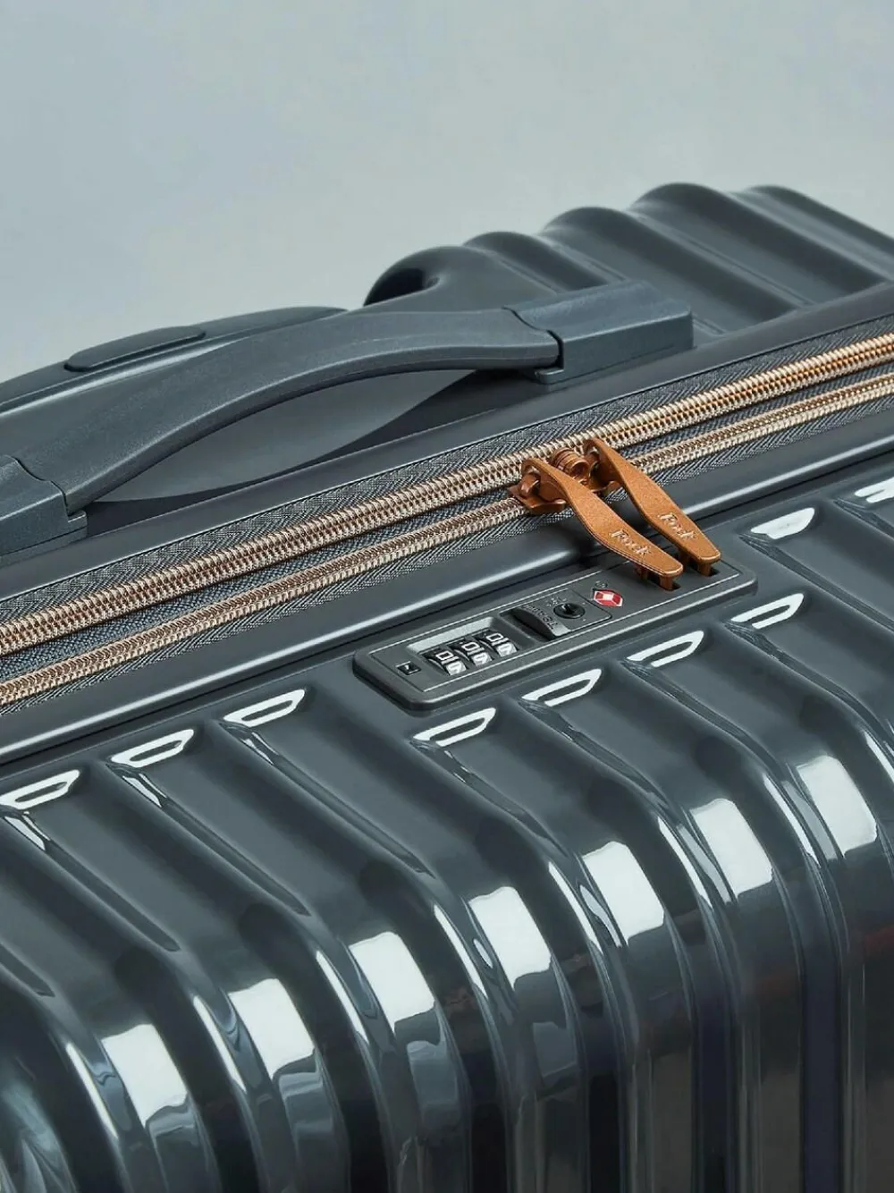 Rock Luggage Selene Cabin Suitcase^Women Luggage