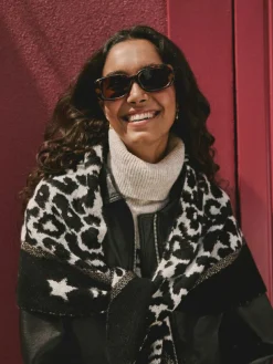 Rockett St George Animal Triangle Cosy Scarf^Women Hats, Gloves & Scarves|Hats, Gloves & Scarves