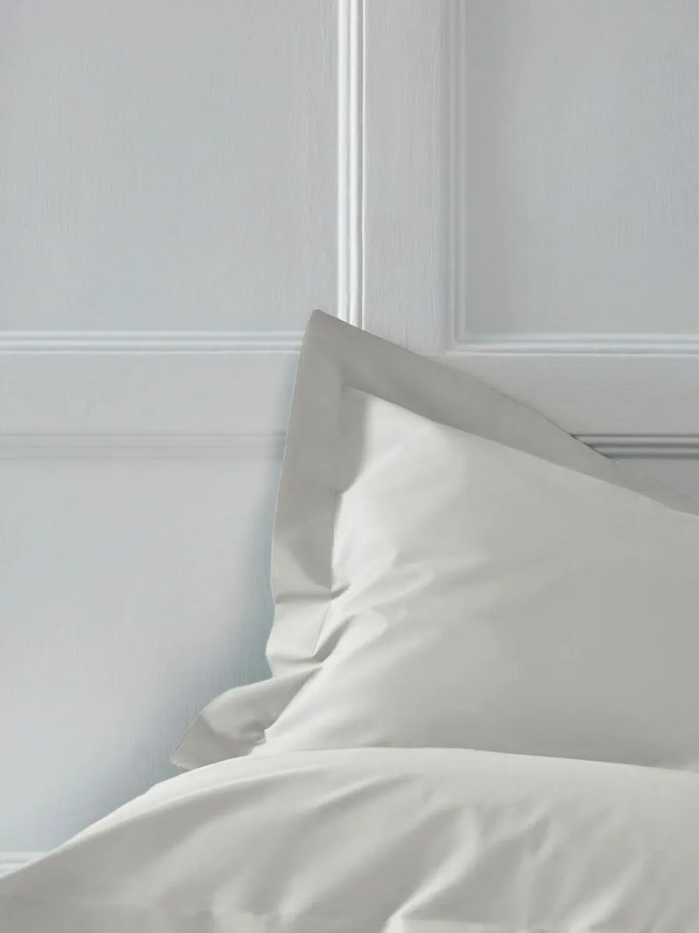 Next Set of 2 Silver Grey Cotton Rich Pillowcases^ Bedsheets & Pillow Cases