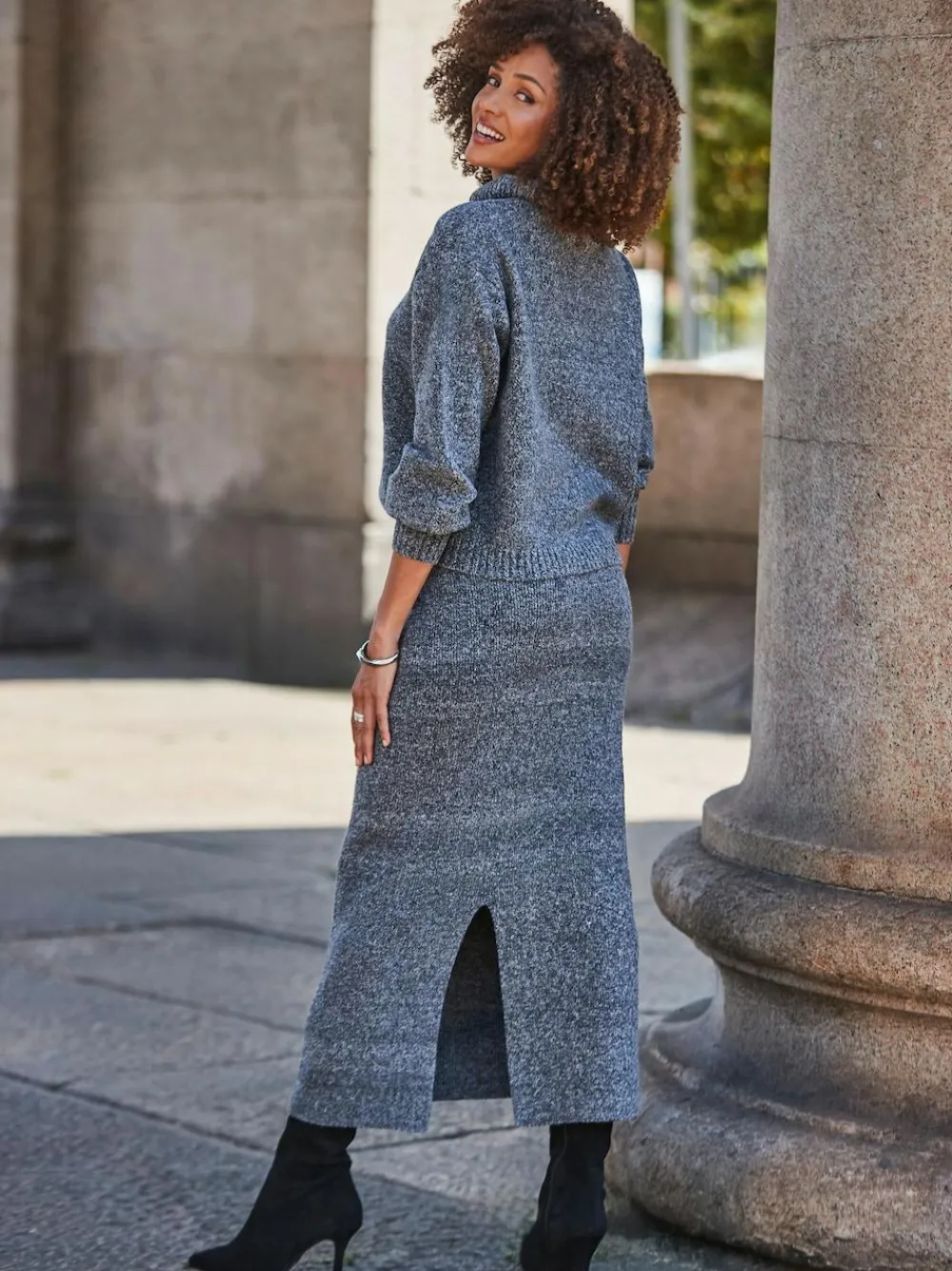 Discount Sosandar Grey Knitted Midaxi Skirt