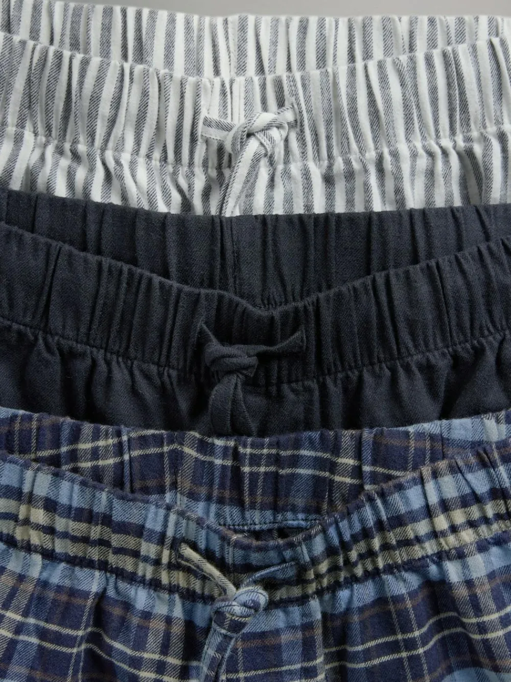 Hot The Set 3 Pack Jersey T-Shirt and Flannel Pyjamas Cream/Grey/Blue