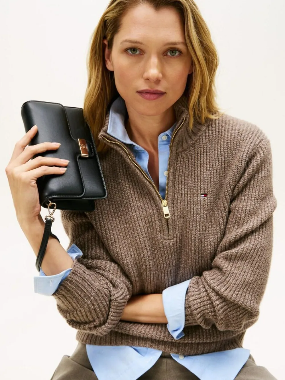 Tommy Hilfiger Heritage Monogram Plaque Clutch^Women Purses