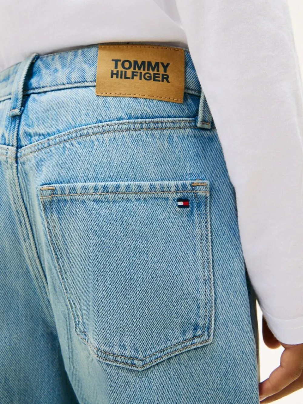 New Tommy Hilfiger Blue Faded Loose Jeans