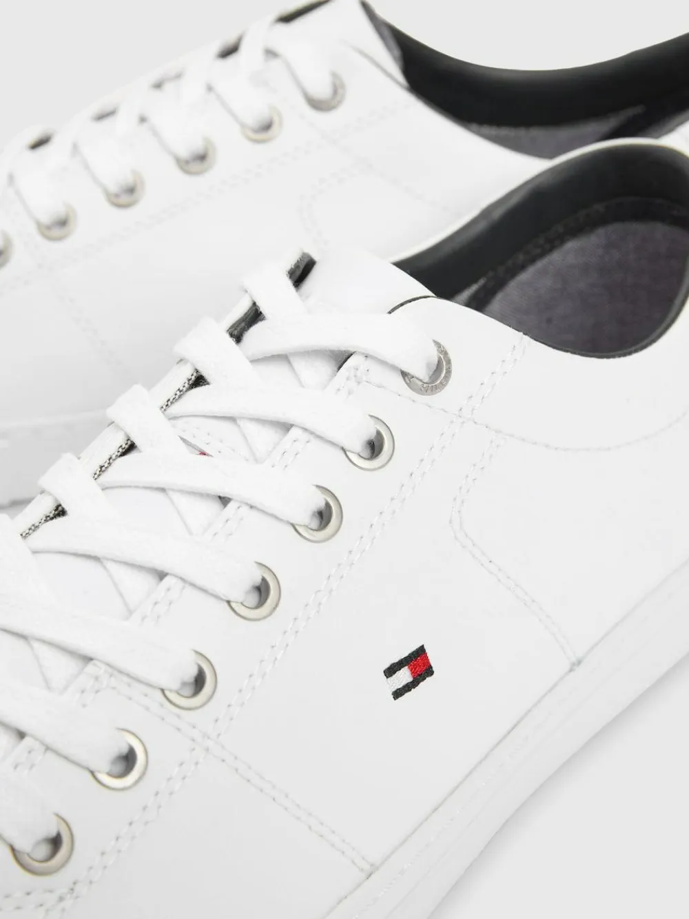 Tommy Hilfiger Essential Leather Detail Trainers^ Sneakers