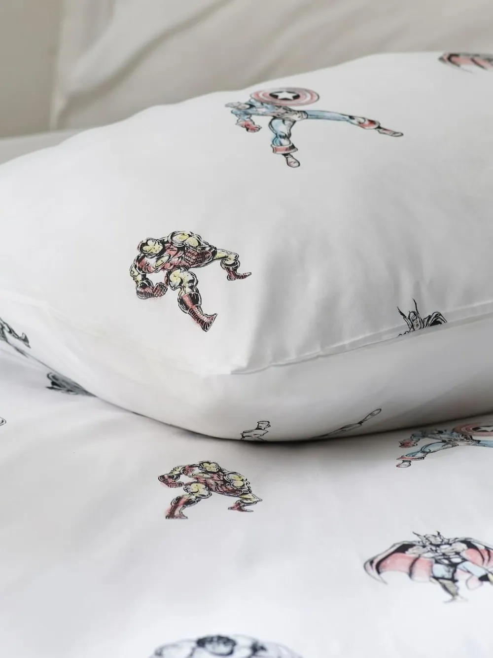 Next White Disney Marvel Avengers 100% Cotton Duvet Cover and Pillowcase Set