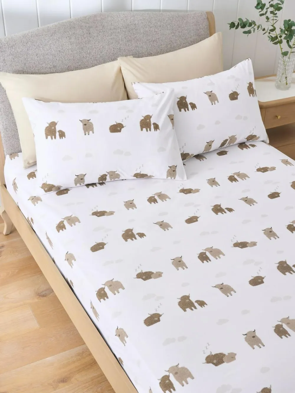 Hot Next White Hamish The Highland Cow Fitted Sheet Pillowcase Set