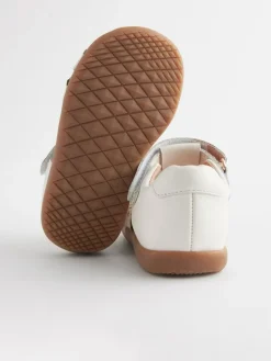 Best Next Wide Fit (G) First Walker Fisherman Shoes White